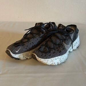 Nike Space Hippie - Women’s 7.5